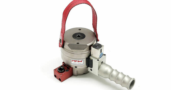 ITH-bolt-tensioning-cylinder-type-es-web-651c13580ef89eeg1921b3e8cdb1d981